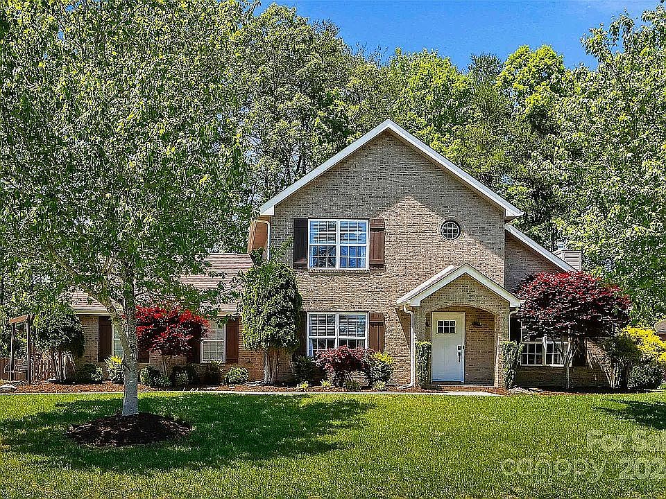 1st image of 1313 Crown Ridge Dr