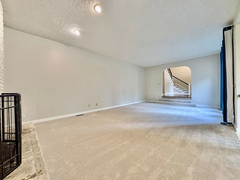 18132 Westview Dr — Photo 22