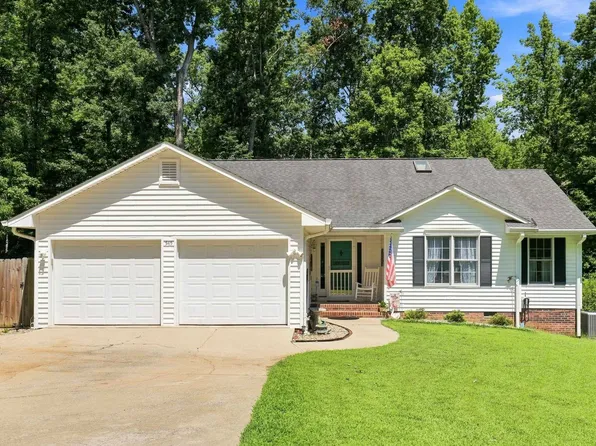 545 E Brookwood Dr, Landrum, SC 29356