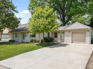 30212 Beechwood St, Garden City, MI 48135