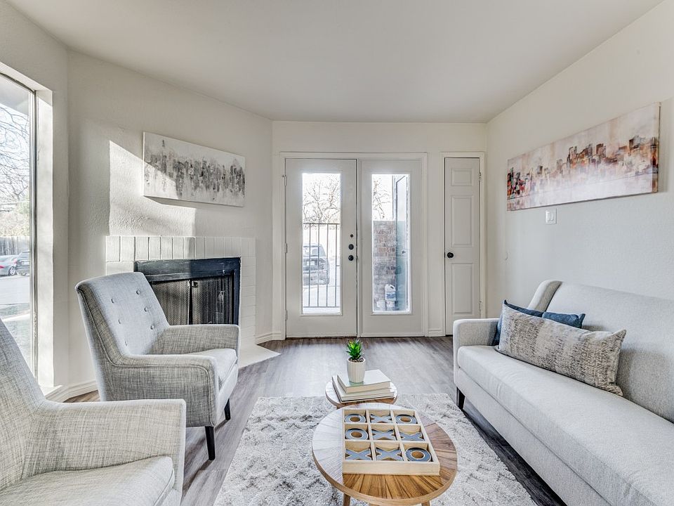 1st image of 2312 Balsam Dr APT A112
