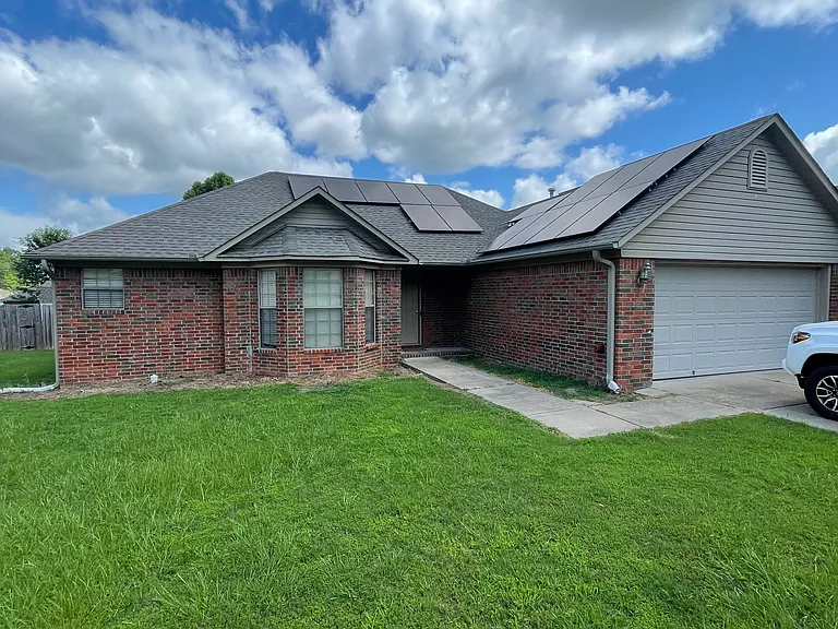 21 Mitchell Cir — Photo 1