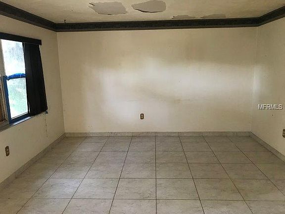 2nd image of 1100 Coleman Ave