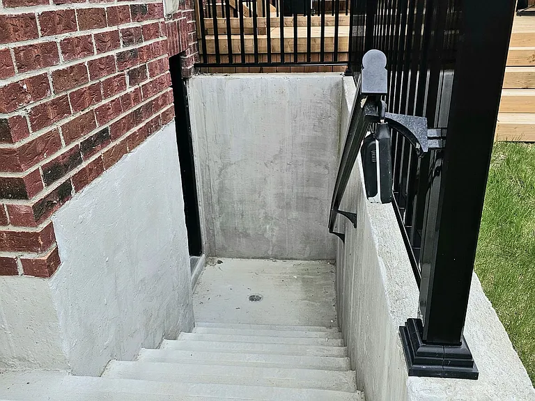 14 Arksey St — Photo 3