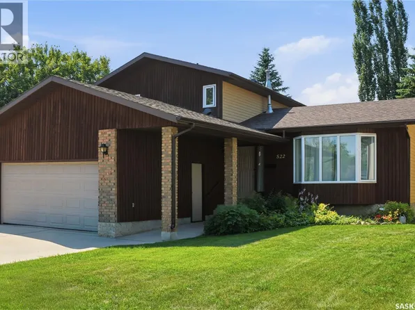 522 Delaronde Rd, Saskatoon, SK S7J 4A8