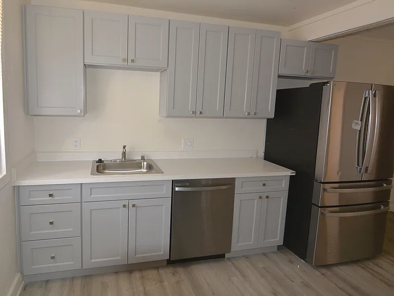 1639 E 6th St #1647-A — Photo 11