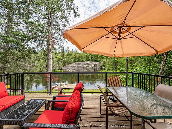 5th image of 3355 Riverdale Dr