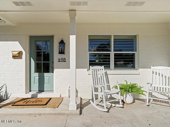 5th image of 98 SARATOGA Circle