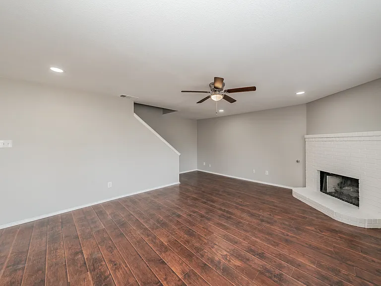 1217 Katy Dr — Photo 7