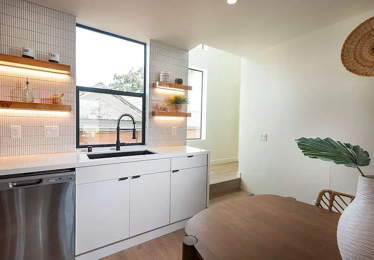 2664 L St #8 — Photo 7