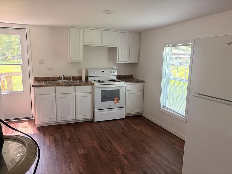 707 N Sycamore St — Photo 11