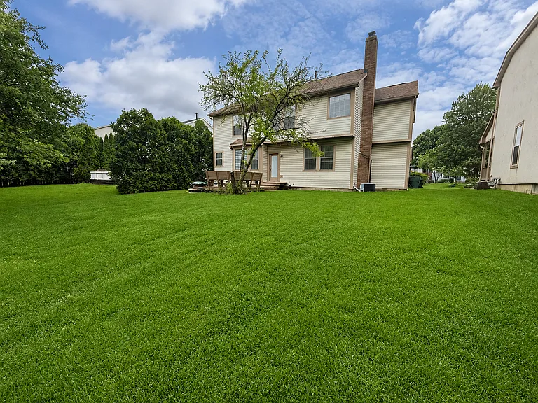 8656 Copperview Dr — Photo 14