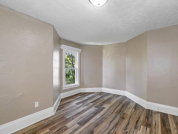 5th image of 1606 Cleveland Ave NW APT B