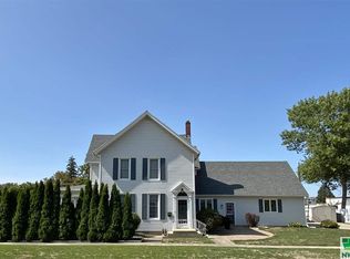 11 3rd Ave NE, Le Mars, IA 51031