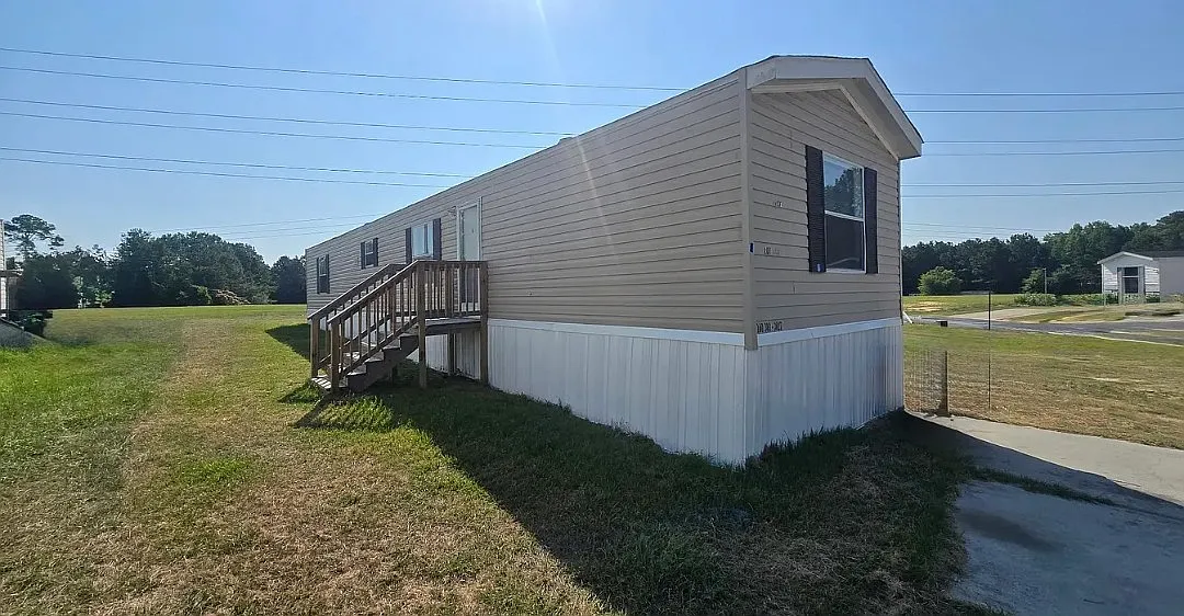 2 bed, 84 sqft, $1,350 — Photo 1