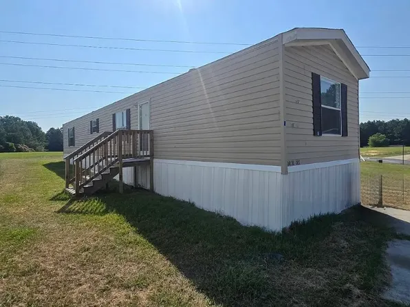 3027 Spearfish Dr #303, Fayetteville, NC 28306