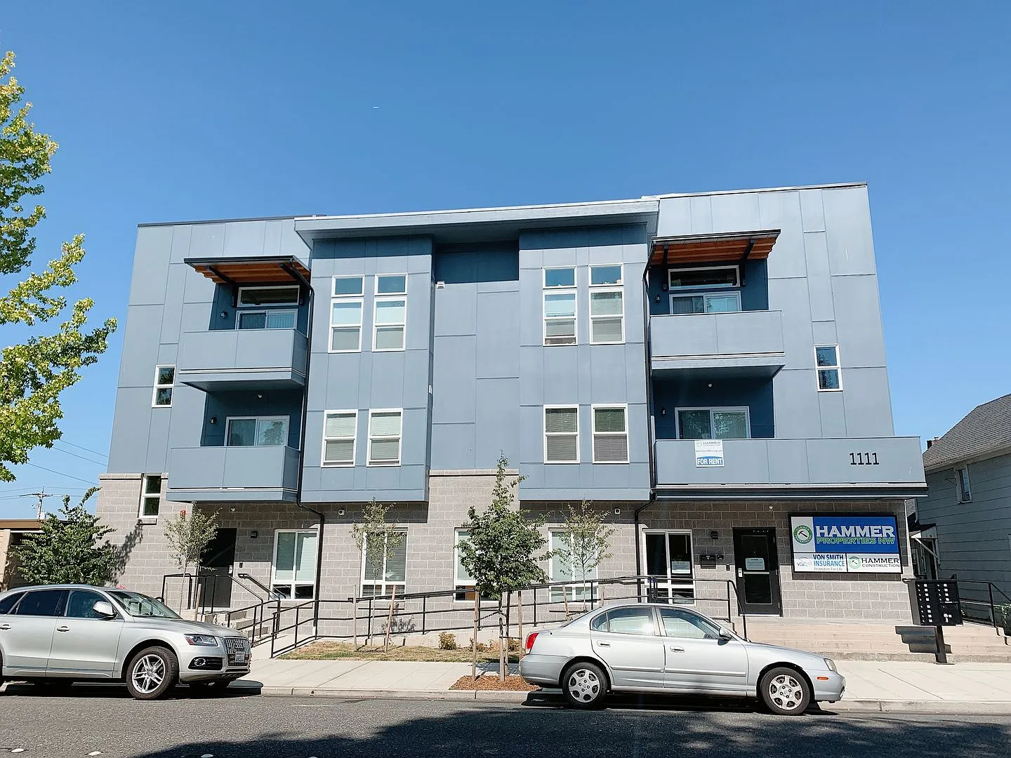 1111 N Forest St — Photo 1
