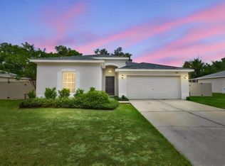 708 Coade Stone Dr, Seffner, FL 33584