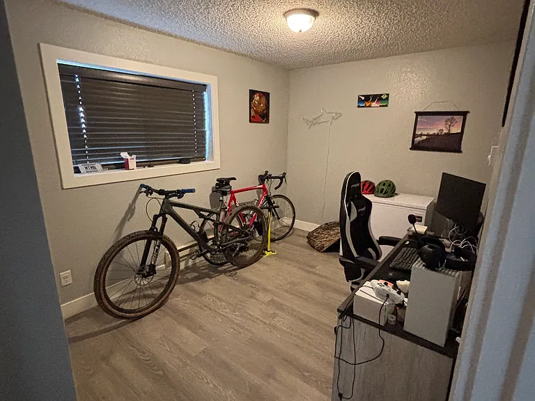 130 Sweetwater St #8 — Photo 3