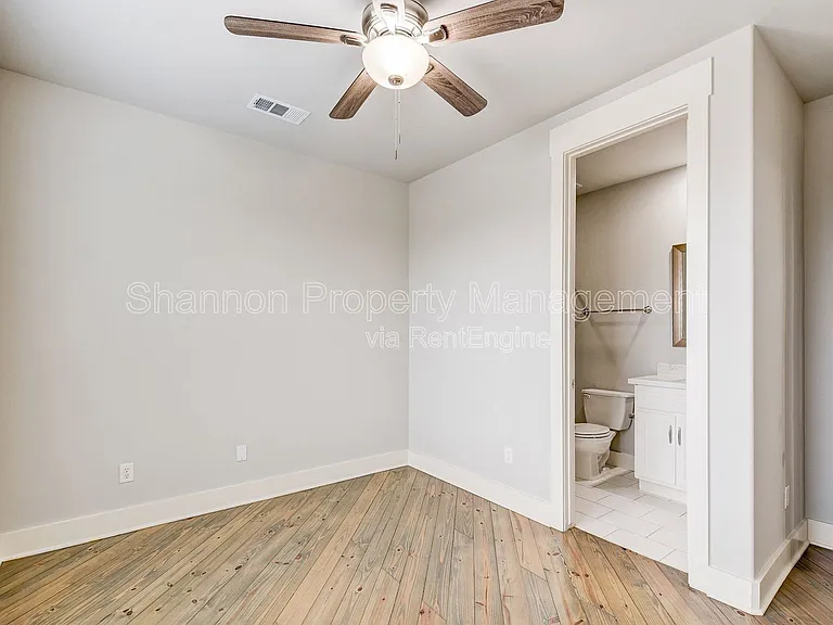 2004 Blodgett St #A — Photo 16