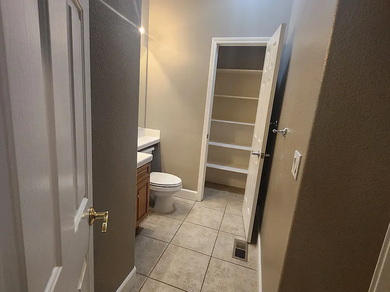 1921 Quail Creek Ct — Photo 19