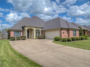 423 Fair Oaks St, Bossier City, LA 71112