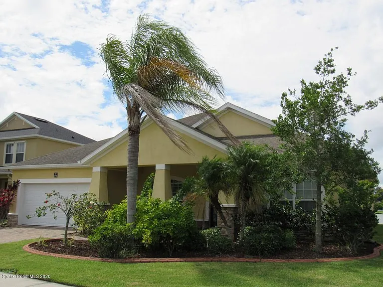 1741 Bridgeport Cir — Photo 3