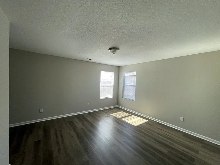 228 Whitestone Dr NE — Photo 17