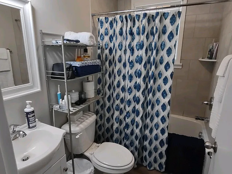 409 Dement St NE — Photo 73