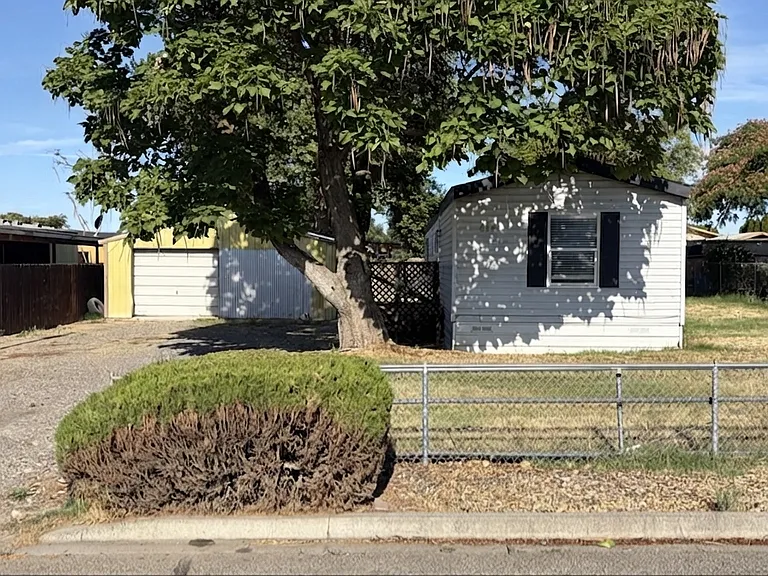 414 S 22nd Ave — Photo 1