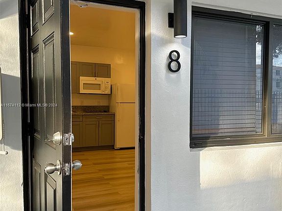 5th image of 5545 N Miami Ave APT 9