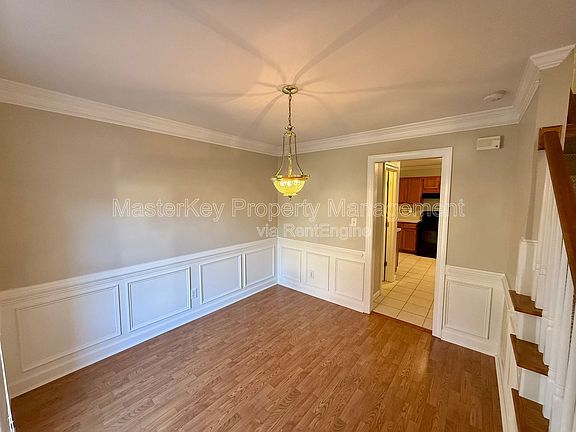 5th image of 306 Cary Pines Dr
