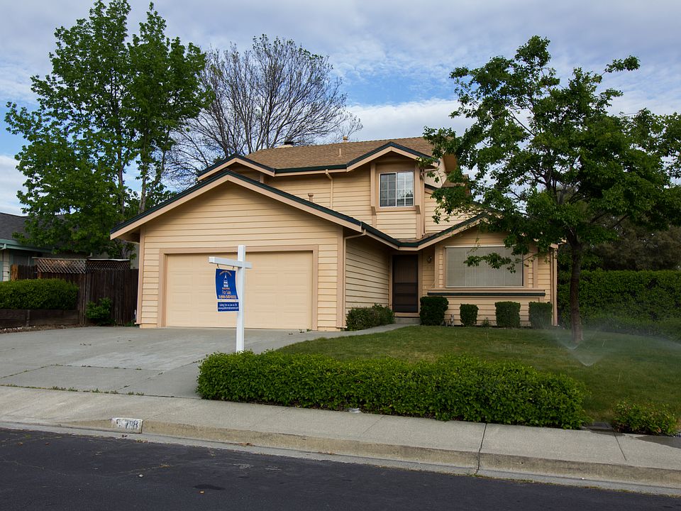 1st image of 578 Tipperary Dr