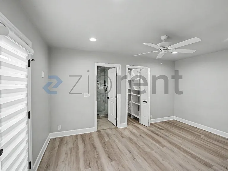 4390 Cerritos Ave — Photo 14