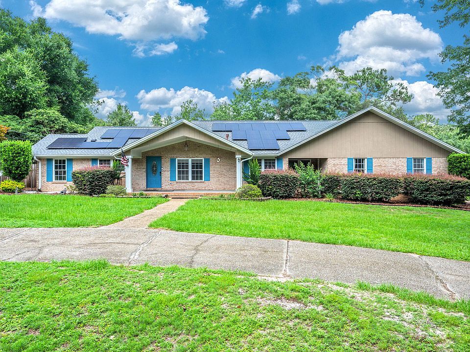 1st image of 110 Eagle Ct