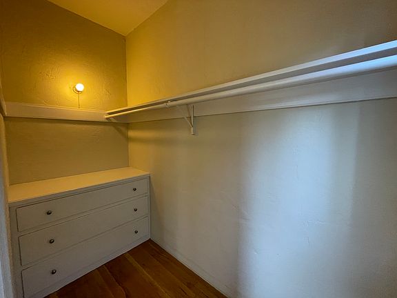 4th image of 748 Lincoln Ave APT 7