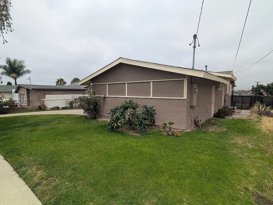 4 bed, 1174 sqft, $3,500 — Photo 1