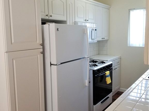 4th image of 4390 Temecula St APT 7