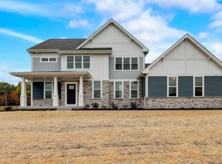 6217 Limestone Ct, New Berlin, WI 53146