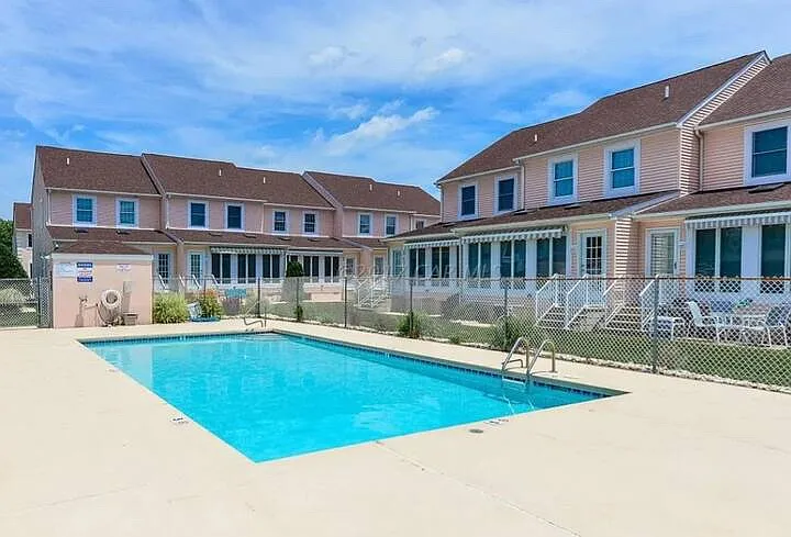 3 bed, 1653 sqft, $2,750 — Photo 3
