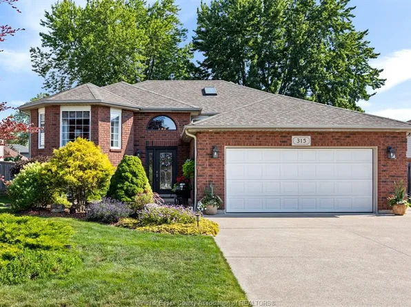 315 Fields Ave, Lasalle, ON N9J 3S6