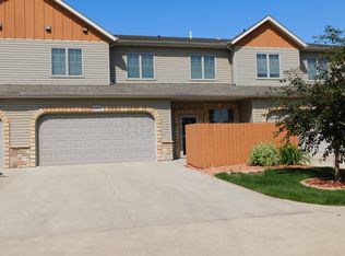 496 19th Ave W UNIT F, West Fargo, ND 58078