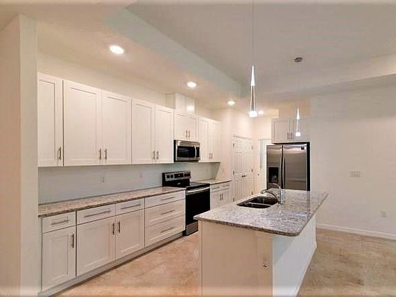 3rd image of 25 Easterly Pl #B
