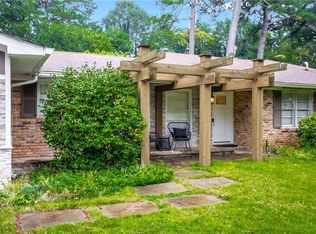 6685 Wright Rd NE, Sandy Springs, GA 30328