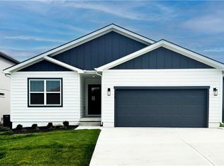 778 Creekmoor Dr, Raymore, MO 64083
