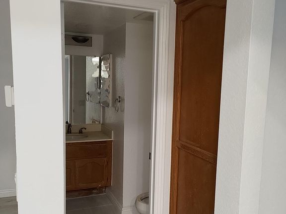 5th image of 1317 Albariza Pl Unit 4