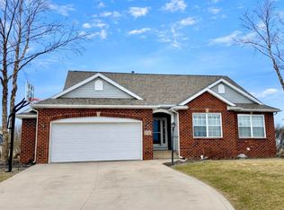 1366 W Glenview Ct, Columbia City, IN 46725