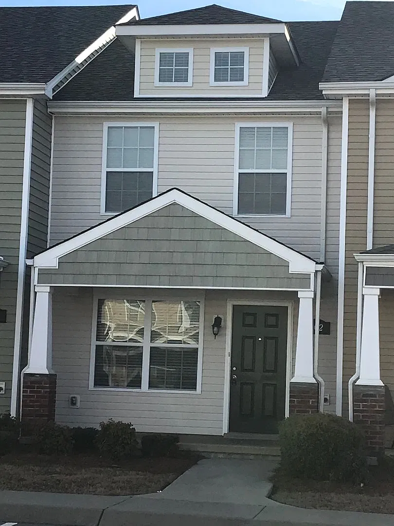 2 Bedroom Condo in Governors Crossing! — Photo 2