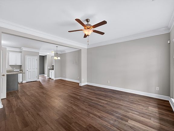 3rd image of 745 Westcott Ln