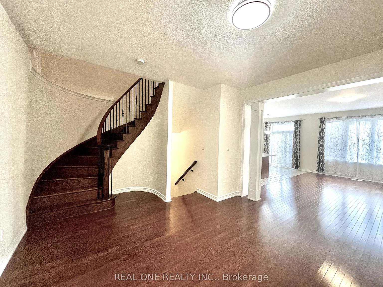 3 bed, $3,400 — Photo 3